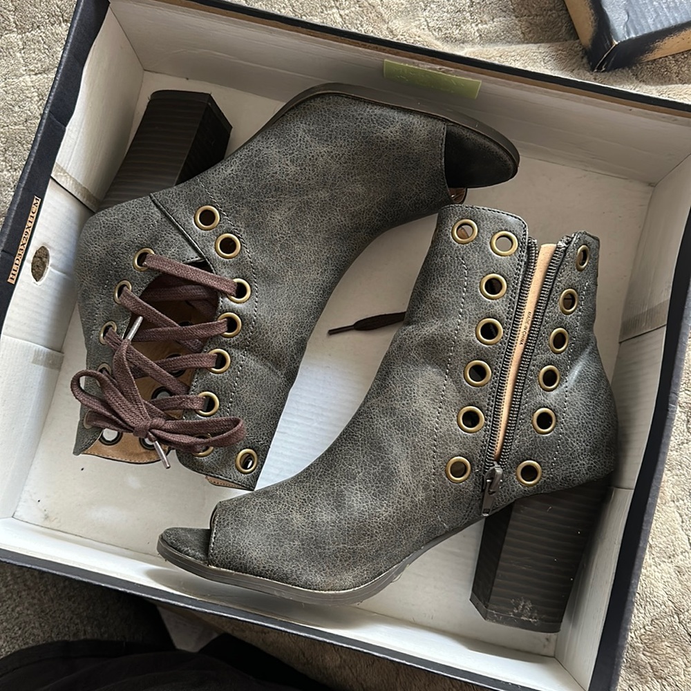 Hippie Laundry Grey Laced Open Toed Bootie